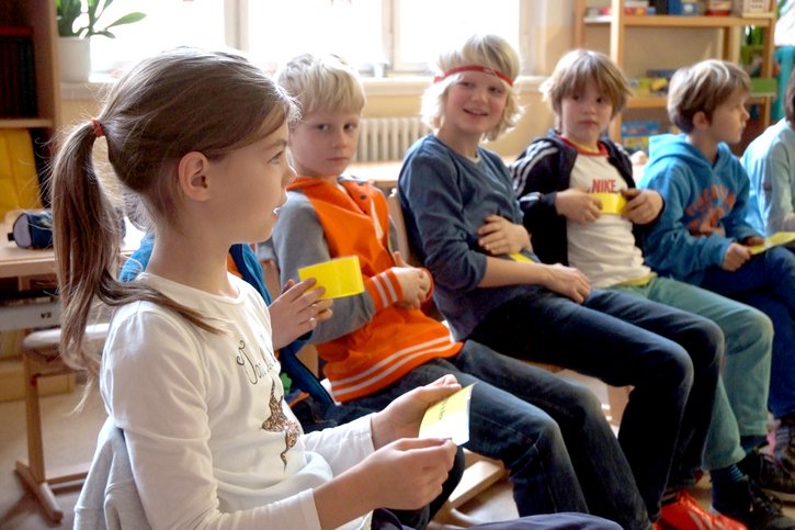 Gemeinsam mit den Bundesländern Schleswig-Holstein, Brandenburg, Niedersachsen, Thüringen und Bremen fördert das Deutsche Kinderhilfswerk die Umsetzung der Kinderrechte in den jeweiligen Ländern. 