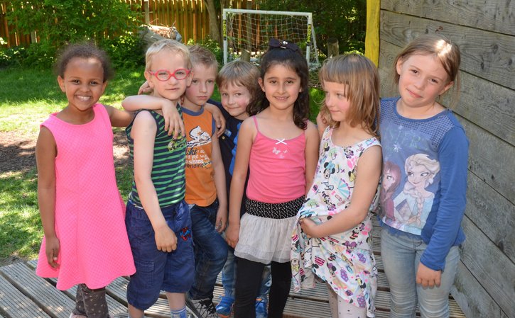 Als Unternehmen Kindern in Deutschland helfen - Ihre Patenschaft für ein Kinderhaus