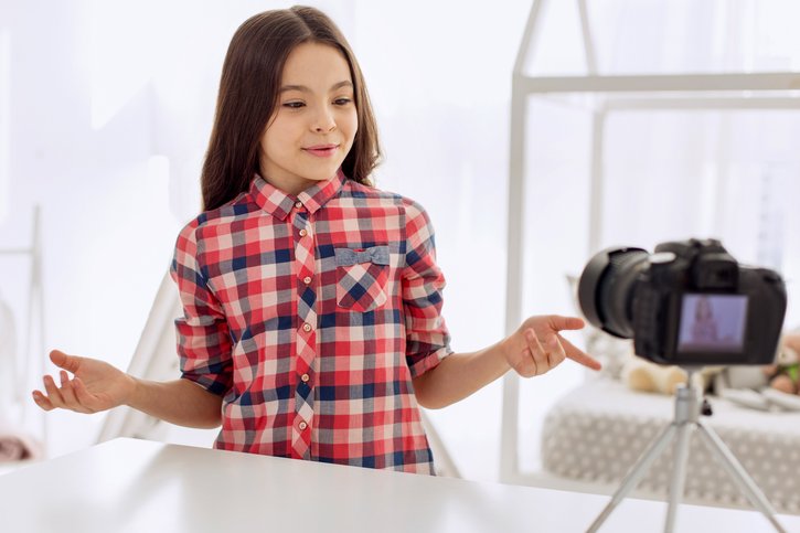 Kinder als Youtube-Stars? Wir äußern uns zum Thema Kinder-Influencer in zahlreichen Medien-Beiträgen